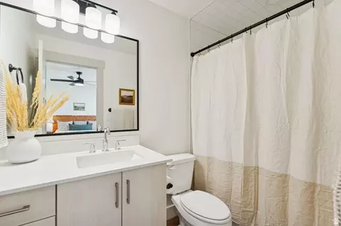 Bath - 41 E 200 N #6, Bountiful, UT 84010 photo 3 of 3