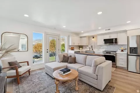Living - 41 E 200 N #6, Bountiful, UT 84010 photo 1 of 4