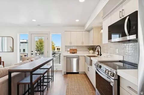 Kitchen - 41 E 200 N #6, Bountiful, UT 84010 photo 2 of 3