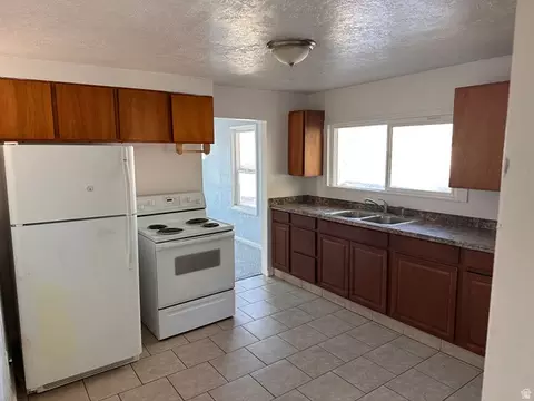 Kitchen - 154 E Harris St S, Ogden, UT 84401 photo 2 of 2