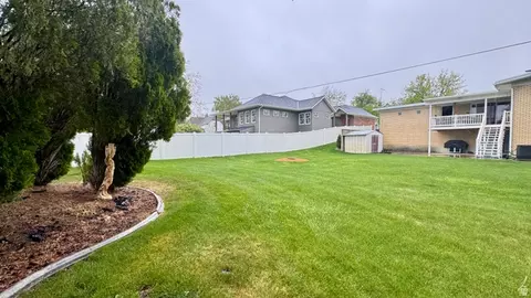 Exterior - 159 E Main St, Hyrum, UT 84319 photo 6 of 7