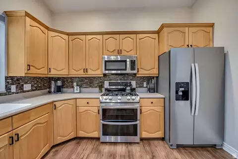 Kitchen - 11789 S Nicklaus Rd, Sandy, UT 84092 photo 5 of 5