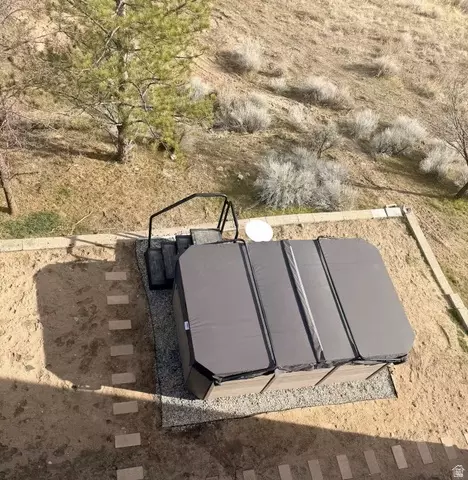 Exterior - 11789 S Nicklaus Rd, Sandy, UT 84092 photo 6 of 8