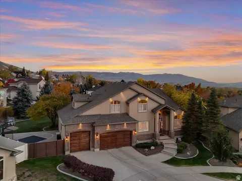Exterior - 1074 E Black Forest Dr S, Sandy, UT 84094 photo 17 of 17