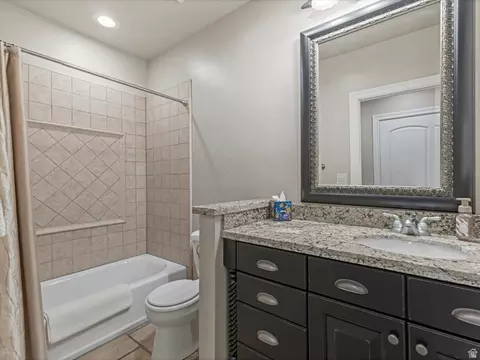 Bath - 1074 E Black Forest Dr S, Sandy, UT 84094 photo 6 of 6