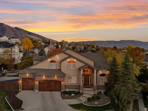 1074 E Black Forest Dr S, Sandy, UT 84094