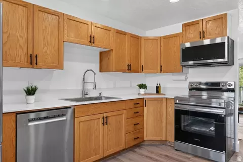 Kitchen - 627 E Hilo St, Sandy, UT 84070 photo 2 of 2