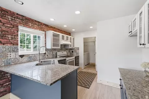 Kitchen - 178 E Freedom Ln S, Ogden, UT 84401 photo 2 of 4