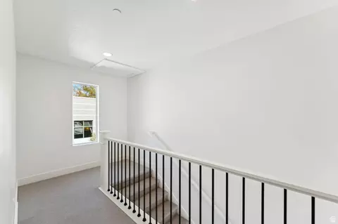 Entry Way - 252 N Main St, Bountiful, UT 84010 photo 2 of 2