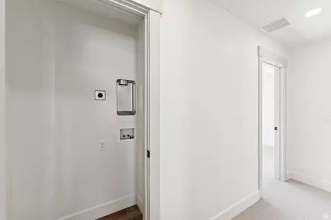 Entry Way - 252 N Main St, Bountiful, UT 84010 photo 1 of 2