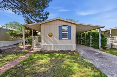 1597 W Indian Summer Dr N, Salt Lake City, UT 84116