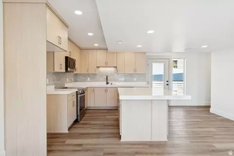Kitchen - 256 N Main St, Bountiful, UT 84010 photo 3 of 5