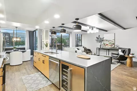 131 E 1st Ave #706, Salt Lake City, UT 84103