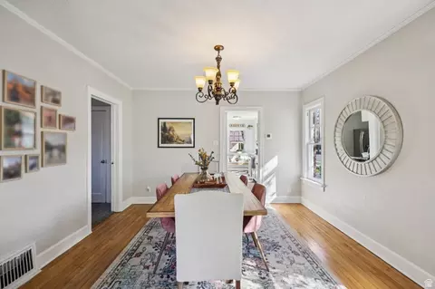 Dining - 195 E 100 N, Bountiful, UT 84010 photo 2 of 4