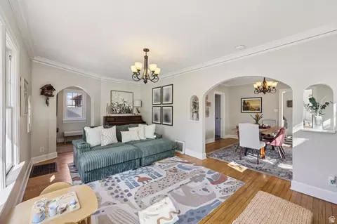 Living - 195 E 100 N, Bountiful, UT 84010 photo 3 of 5