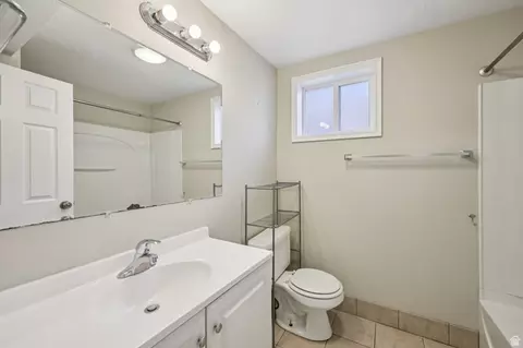 Bath - 195 E 100 N, Bountiful, UT 84010 photo 2 of 2