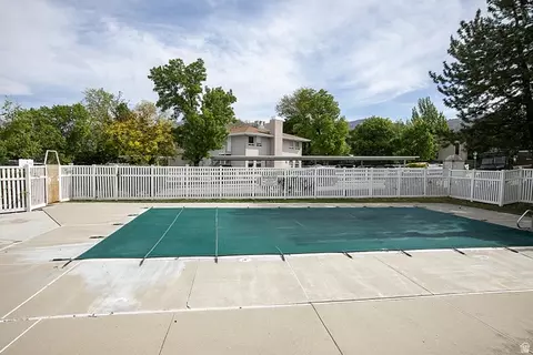 Exterior - 650 S Main #6103, Bountiful, UT 84010 photo 5 of 6