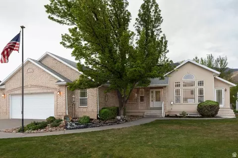 Exterior - 875 E 1300 N, Mapleton, UT 84664 photo 4 of 19