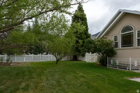 Exterior - 875 E 1300 N, Mapleton, UT 84664 photo 9 of 19