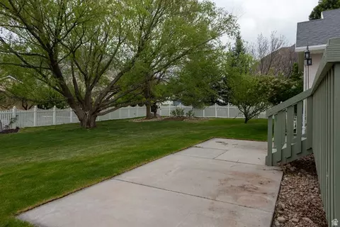 Exterior - 875 E 1300 N, Mapleton, UT 84664 photo 8 of 19