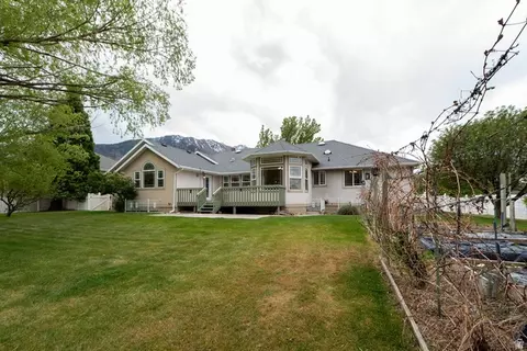 Exterior - 875 E 1300 N, Mapleton, UT 84664 photo 7 of 19