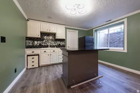 Kitchen - 875 E 1300 N, Mapleton, UT 84664 photo 5 of 5