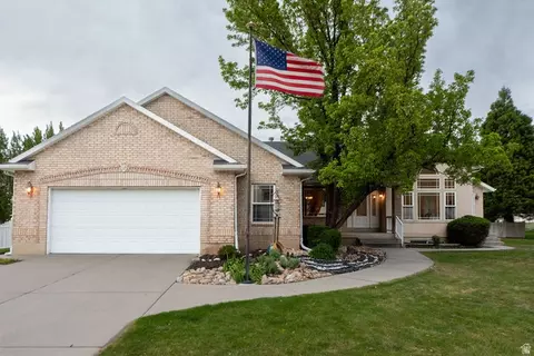 Exterior - 875 E 1300 N, Mapleton, UT 84664 photo 18 of 19