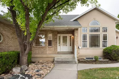 Exterior - 875 E 1300 N, Mapleton, UT 84664 photo 5 of 19