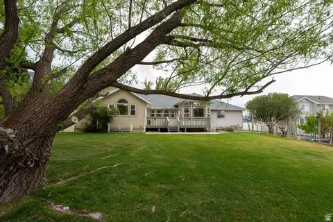 Exterior - 875 E 1300 N, Mapleton, UT 84664 photo 6 of 19