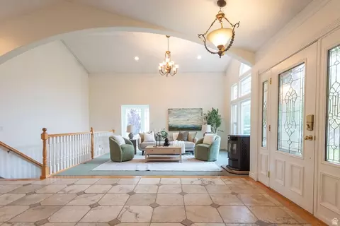 Entry Way - 875 E 1300 N, Mapleton, UT 84664 photo 2 of 4
