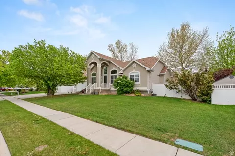 257 W Lakeside Dr, Stansbury Park, UT 84074