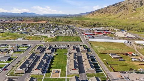 View/Area - 376 S 1580 E, Hyrum, UT 84319 photo 2 of 4