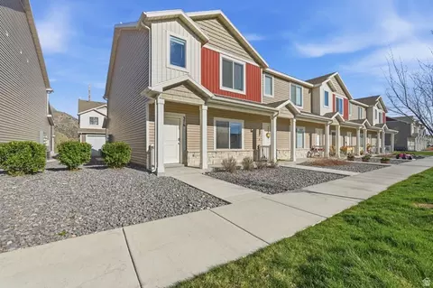 Exterior - 376 S 1580 E, Hyrum, UT 84319 photo 1 of 3