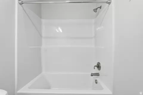 Bath - 376 S 1580 E, Hyrum, UT 84319 photo 3 of 5