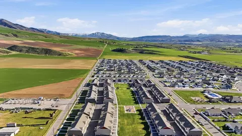 View/Area - 376 S 1580 E, Hyrum, UT 84319 photo 4 of 4