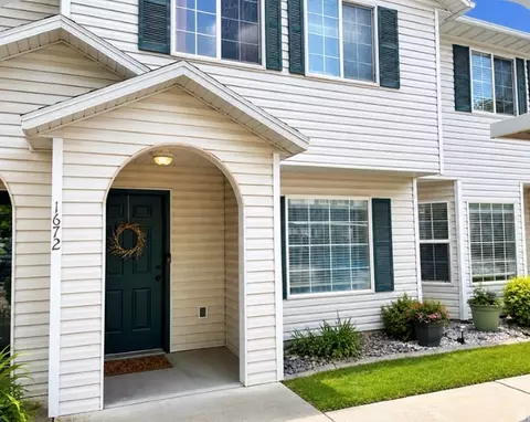 1672 S Canyonwoods E, Ogden, UT 84404