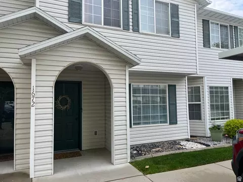 1672 S Canyonwoods E, Ogden, UT 84404