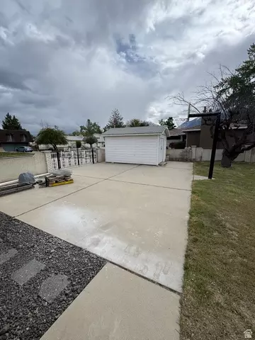 Exterior - 748 E Silver Sage Dr, Sandy, UT 84094 photo 4 of 4