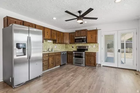 Kitchen - 748 E Silver Sage Dr, Sandy, UT 84094 photo 1 of 3