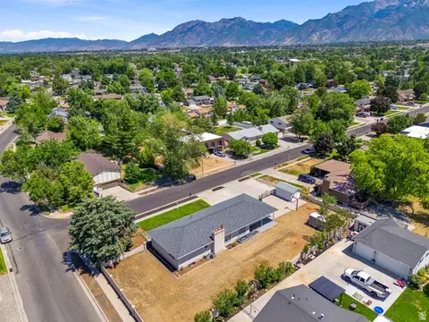 View/Area - 748 E Silver Sage Dr, Sandy, UT 84094 photo 4 of 7
