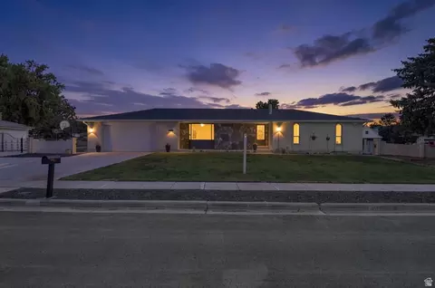 Exterior - 748 E Silver Sage Dr, Sandy, UT 84094 photo 1 of 4