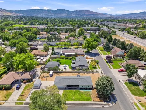 View/Area - 748 E Silver Sage Dr, Sandy, UT 84094 photo 2 of 7
