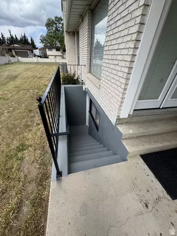 Exterior - 748 E Silver Sage Dr, Sandy, UT 84094 photo 1 of 4
