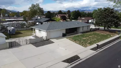748 E Silver Sage Dr, Sandy, UT 84094