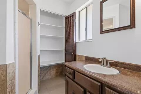Bath - 748 E Silver Sage Dr, Sandy, UT 84094 photo 1 of 2