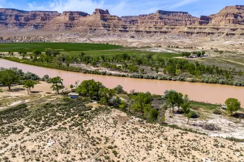 4915 Hastings Rd, Green River, UT 84525