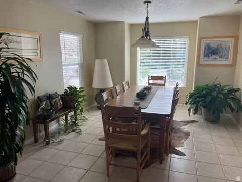 Dining - 95 E Mulberry Ln, Leeds, UT 84746 photo 1 of 1