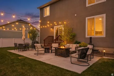 Exterior - 7685 N Timber Country Rd, Eagle Mountain, UT 84005 photo 5 of 11
