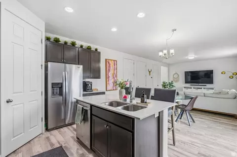 Kitchen - 7685 N Timber Country Rd, Eagle Mountain, UT 84005 photo 4 of 4