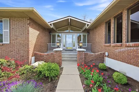 6538 S Appomattox Way W, Taylorsville, UT 84123